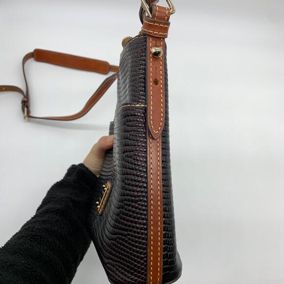 Dooney & Bourke Leather Crossbody Purse Lizard Embossed Letter Carrier Bordeaux - Picture 12 of 15